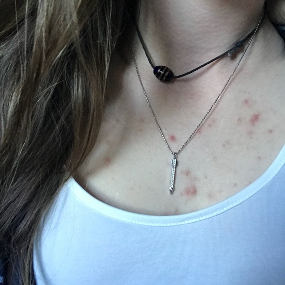 Micheal Kors Arrow Necklace - Picture 4 of 4